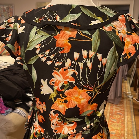 Wrap style floral print dress - Picture 6 of 7